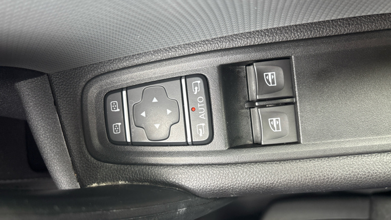 Nissan Townstar L1 Petrol 1.3 Tekna Van